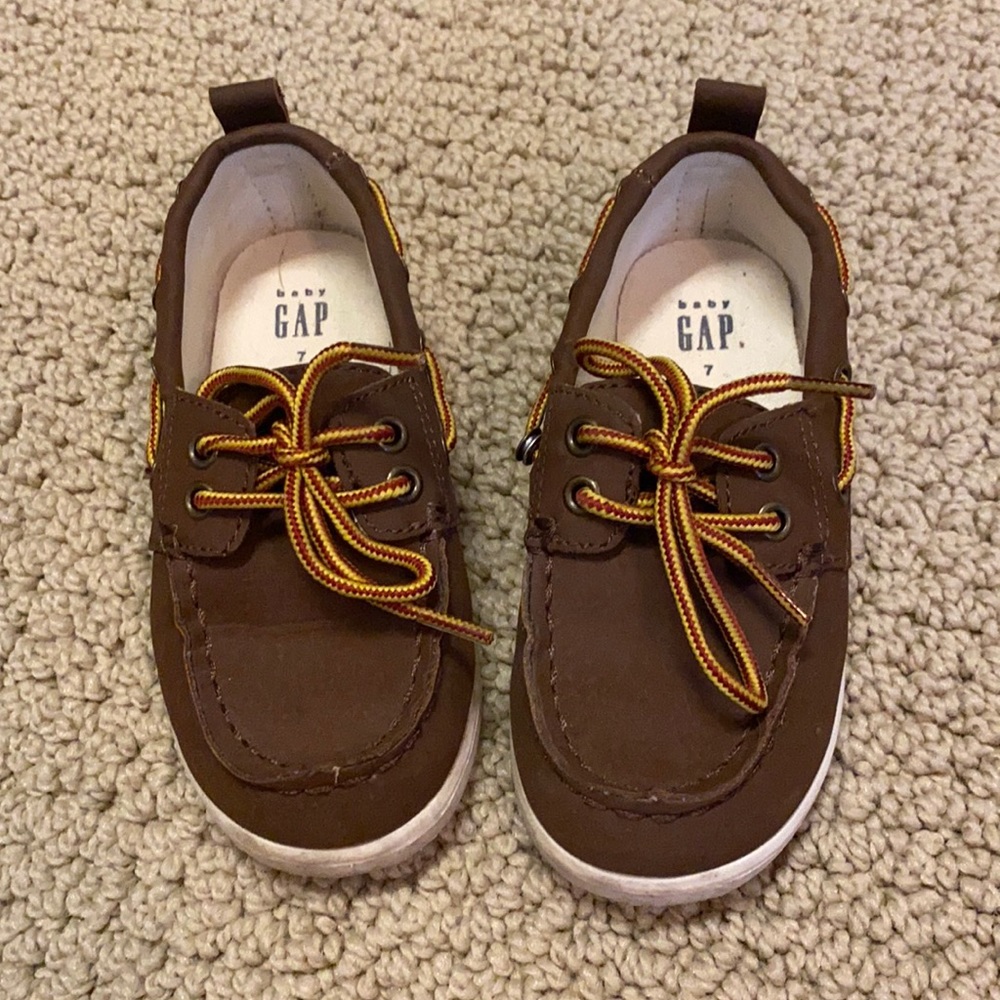 Gap little kids boat shoes